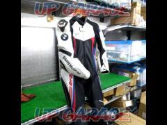 Price reduced BMW
DOUBLER
RACE
AIR
Racing suits
Size: 52
