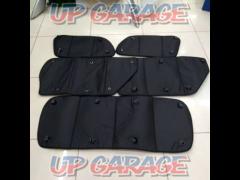 30 series Alphard
Unknown Manufacturer
Privacy sunshade
*From 2nd row onwards