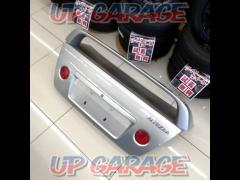 Altezza/10 series Toyota genuine
Trunk with optional rear spoiler