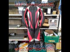 Size: M/Slim Speed
of
Sound
Racing suits
