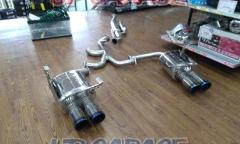 HKS
LEGAMAX
Premium
Left and right four out muffler