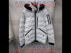 workman euro ultimate
dual hoodie
white
Size 3L