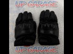 HenlyBegins leather gloves
Size: XL