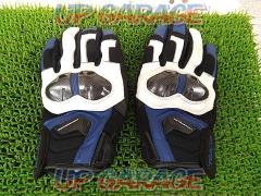 RSTaichi Wise Gear
Yamaha collaboration riding gloves
Size: L