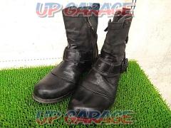 BUNKER
Leather boots
Size:26.5-27.0cm