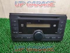 TOYOTA (Toyota)
200mm wide
Genuine dual size CD tuner