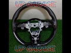 SUZUKI
ZC33S
Swift Sport
Genuine leather steering wheel