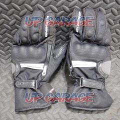 Komine
Winter Gloves
Size tag is gone