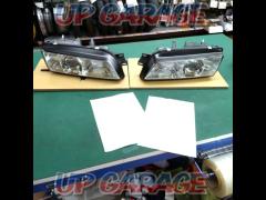 Nissan
Skyline GT-R genuine headlight
Late projector
Unused
Right and left