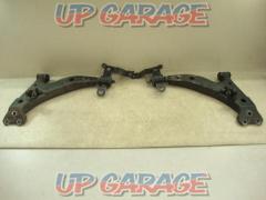 Toyota
Corolla
AE101
Genuine front lower arm