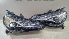 Toyota genuine ZN6
86 late genuine LED headlights
Right and left