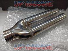 Unknown Manufacturer
Dual pipe outlet for one-off muffler