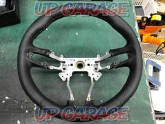 Manufacturer unknown
Leather steering wheel