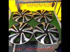 Unknown Manufacturer
Wheel cover (for 15 inch)