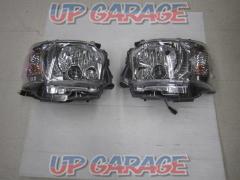 Toyota
Hiace
200 series
Type 3
Genuine halogen headlights
Right and left
X03327