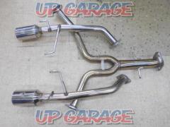 Unknown Manufacturer
Made of stainless steel
Left and right out straight muffler