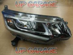 Honda GB5/6
Freed
Genuine LED headlights
※ Driver's seat side only