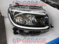 Wakeari
Daihatsu
Tant
LA650S genuine
LED headlights
Right only