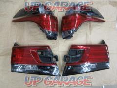 TOYOTA
30 VELL FIRE Early
Genuine tail lens