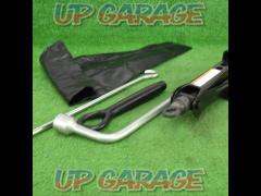 Toyota genuine (TOYOTA) Prius
ZVW52
Pantograph jack + tow hook + wrench & lever set