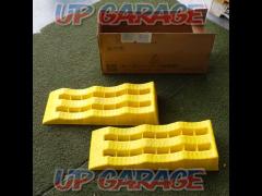 Unknown Manufacturer
Car slope wave type
Car correspondence
2 pieces
610×210×120mm