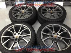 Porsche (Porsche)
Cayenne exclusive design wheels
+
YOKOHAMA
ice
GUARD
G075
