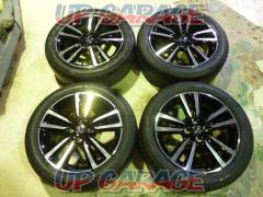 Honda
GR3 fit RS genuine wheels + YOKOHAMA
BluEarth-GT
AE 51