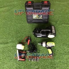 Unknown Manufacturer
Electric jack & tool set