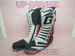 GAERNE (Gaerune)
GP-1
EVO
Racing boots
Size 28.0cm