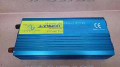 LVYUAN DX-GAC1500W DC12V→AC100V デジタル電圧計付インバーター