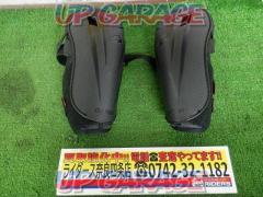 evs
option
Elbow
Guard
Elbow guard
Elbow pads