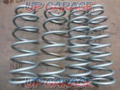 Unknown Manufacturer
Lift-up spring
80-series
Land Cruiser
Previous period