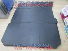 UI
Vehicle
Hiace
Bed Kit
*Mat only divided into 3 parts