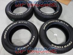 TOYO
TIRES
OPEN
COUNTRY
A / T
EX
(X03237)