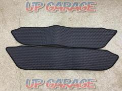 Other steps for 200 series Hiace
Rubber mat
For S-GL
Suitable without power slide