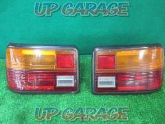 TOYOTA
Starlet/KP61 late genuine tail lamp