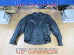Manufacturer unknown leather jacket
XL size