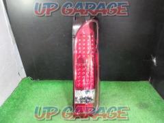 Valenti200 series Hiace
LED tail lens
Left side only