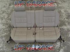 Toyota
Land Cruiser
Hundred
VX Limited
G selection
Genuine third seat