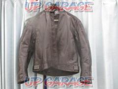 Unknown Manufacturer
Leather jacket