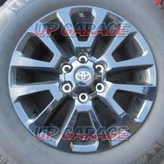 Toyota genuine
150 series Land Cruiser Prado
Black edition genuine wheels + MICHELIN
LATITUDE
TOUR