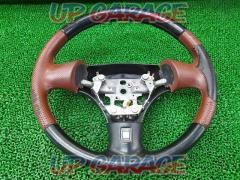 Mazda (MAZDA)
Genuine option
NARDI leather steering
orange