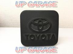 US Toyota genuine option
hitch cover cap
*2 inch square