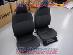 Toyota genuine
Hiace 200 series
7-inch
Driver's seat + passenger's seat
