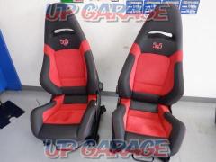 Left and right set ABARTH
Sabelt genuine seat