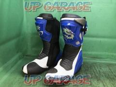 ARLENNESS
Racing boots