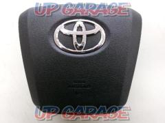 Toyota
50 system
Prius
Genuine
Horn pad (airbag cover)