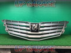 TOYOTA
Genuine front grille