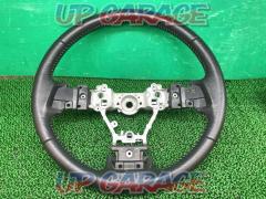 SUBARU
Genuine leather steering wheel