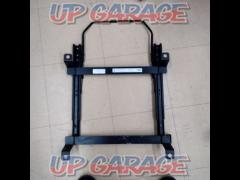 For full backet
Seat rail
R141FO